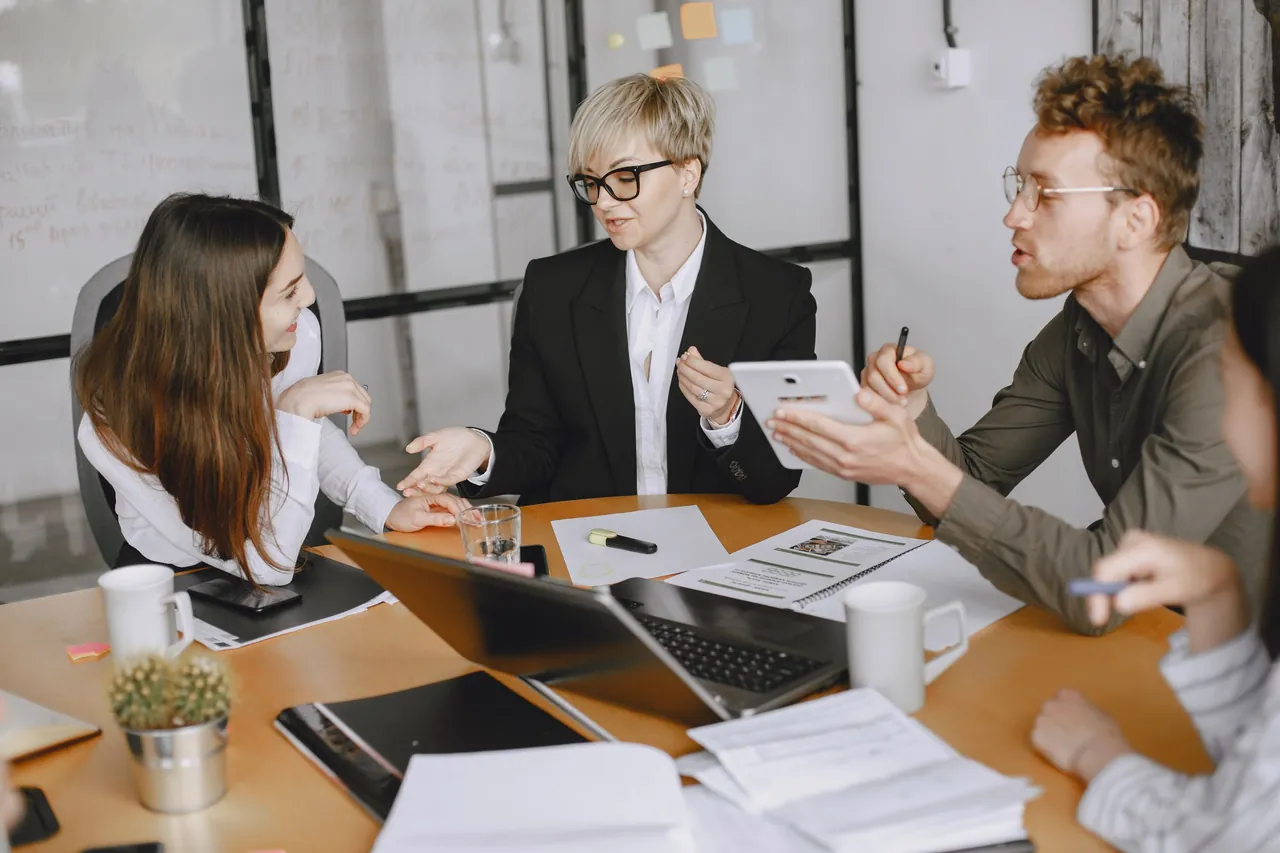 Partner / Investor Visa Dubai: Cost & Process 2026