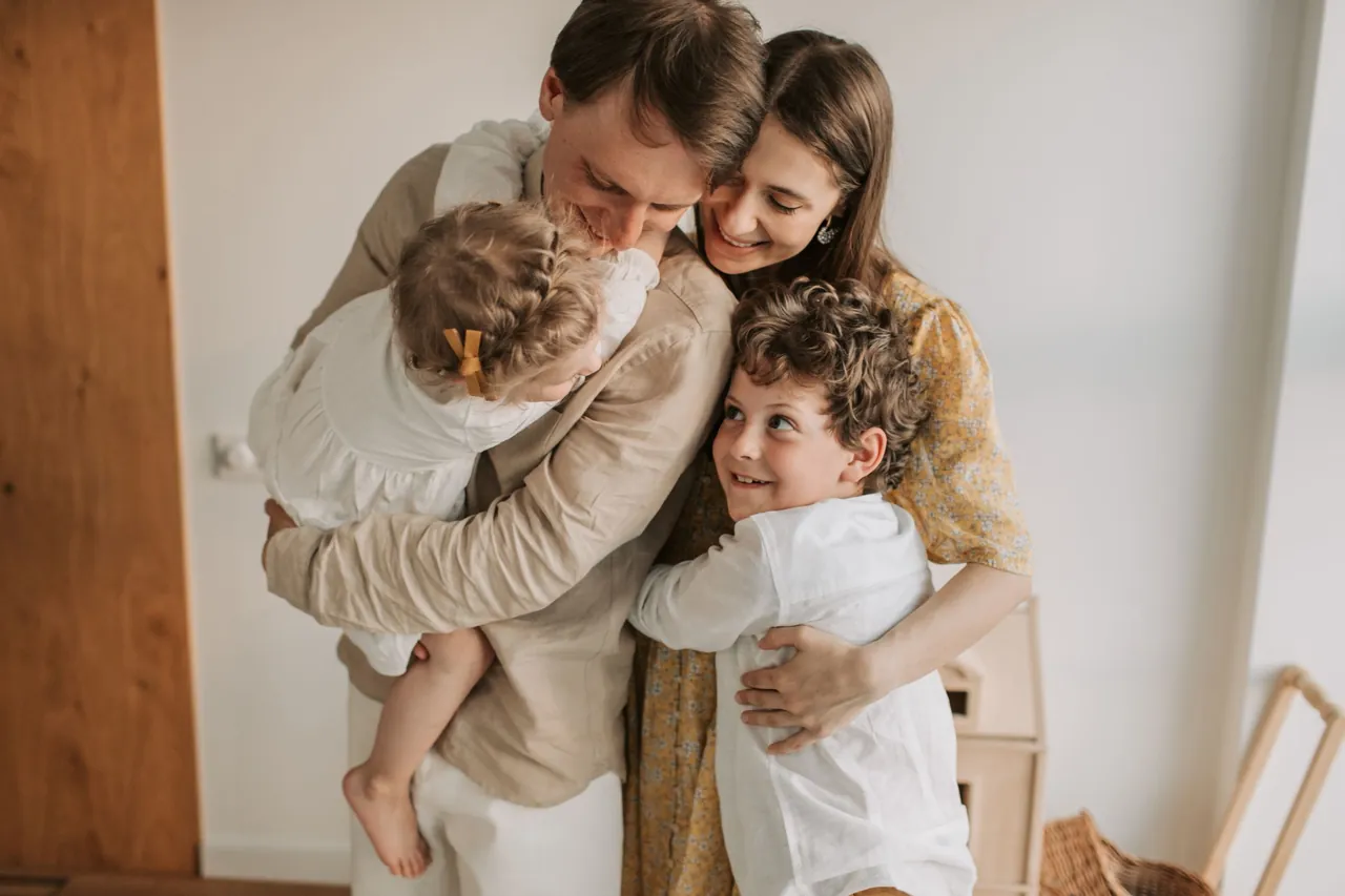 Sponsoring Older Children in the UAE: The 2026 Age Limit Guide